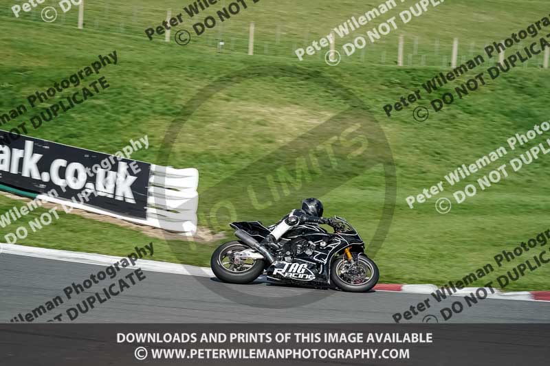 cadwell no limits trackday;cadwell park;cadwell park photographs;cadwell trackday photographs;enduro digital images;event digital images;eventdigitalimages;no limits trackdays;peter wileman photography;racing digital images;trackday digital images;trackday photos